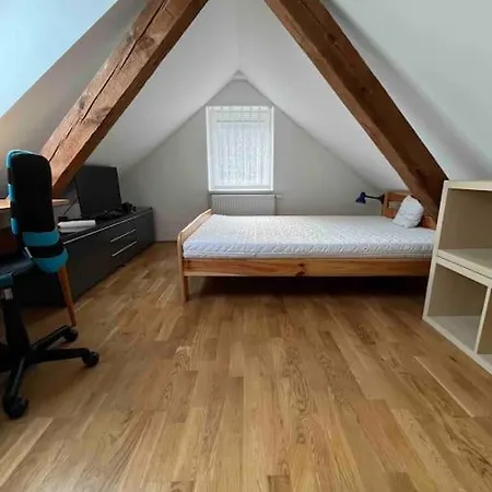 V Brdech S Bazénem, Infra Saunou A Vybavením Villa *