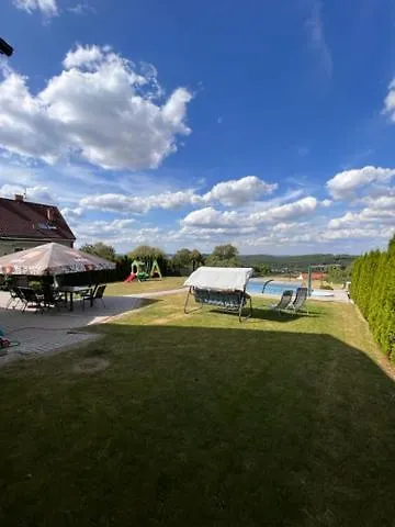 Villa V Brdech S Bazenem, Infra Saunou A Vybavenim *