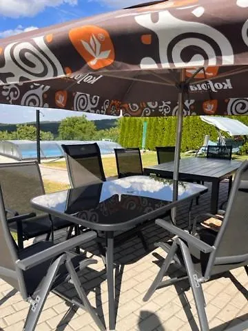 V Brdech S Bazenem, Infra Saunou A Vybavenim Villa *
