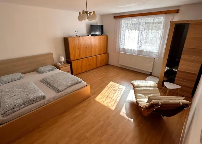 V Brdech S Bazenem, Infra Saunou A Vybavenim Villa Mala Viska