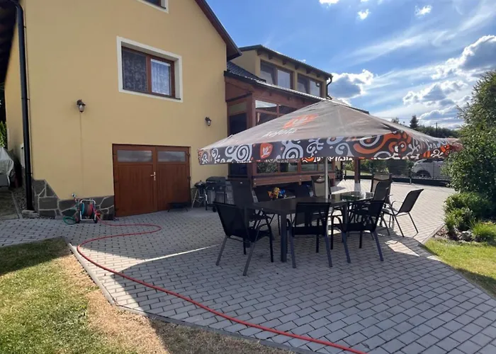 Villa V Brdech S Bazenem, Infra Saunou A Vybavenim *