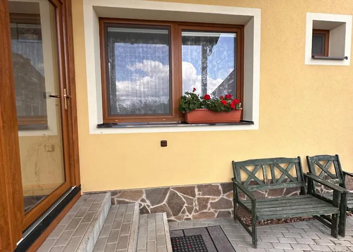 Villa V Brdech S Bazenem, Infra Saunou A Vybavenim Mala Viska