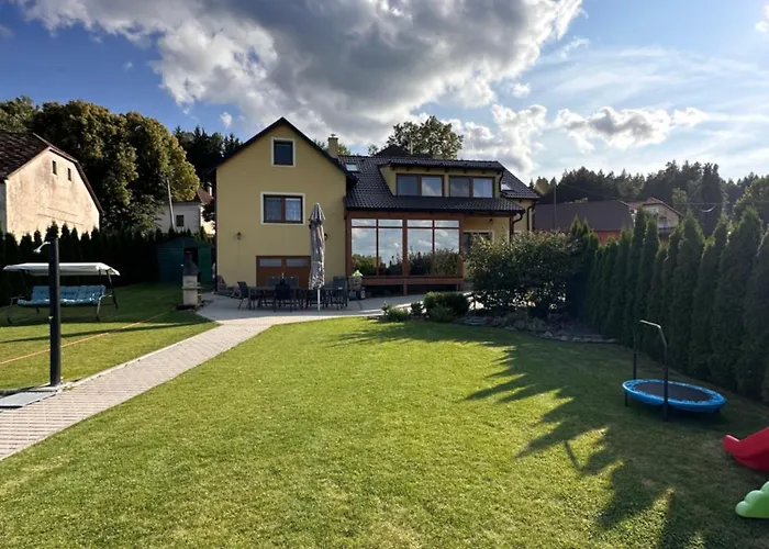 V Brdech S Bazenem, Infra Saunou A Vybavenim Villa Mala Viska